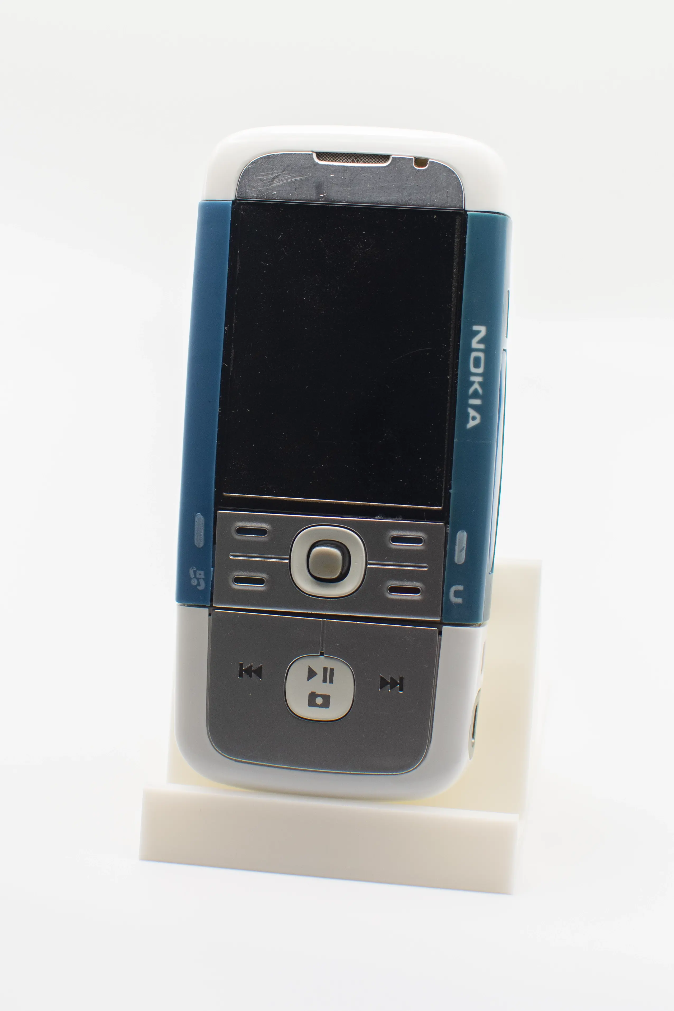 Nokia 5700 XpressMusic — фото 2