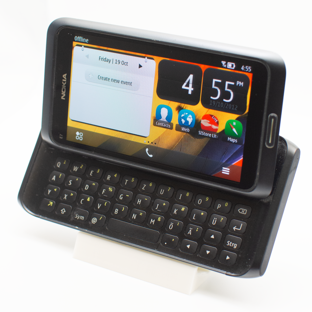 Nokia E7