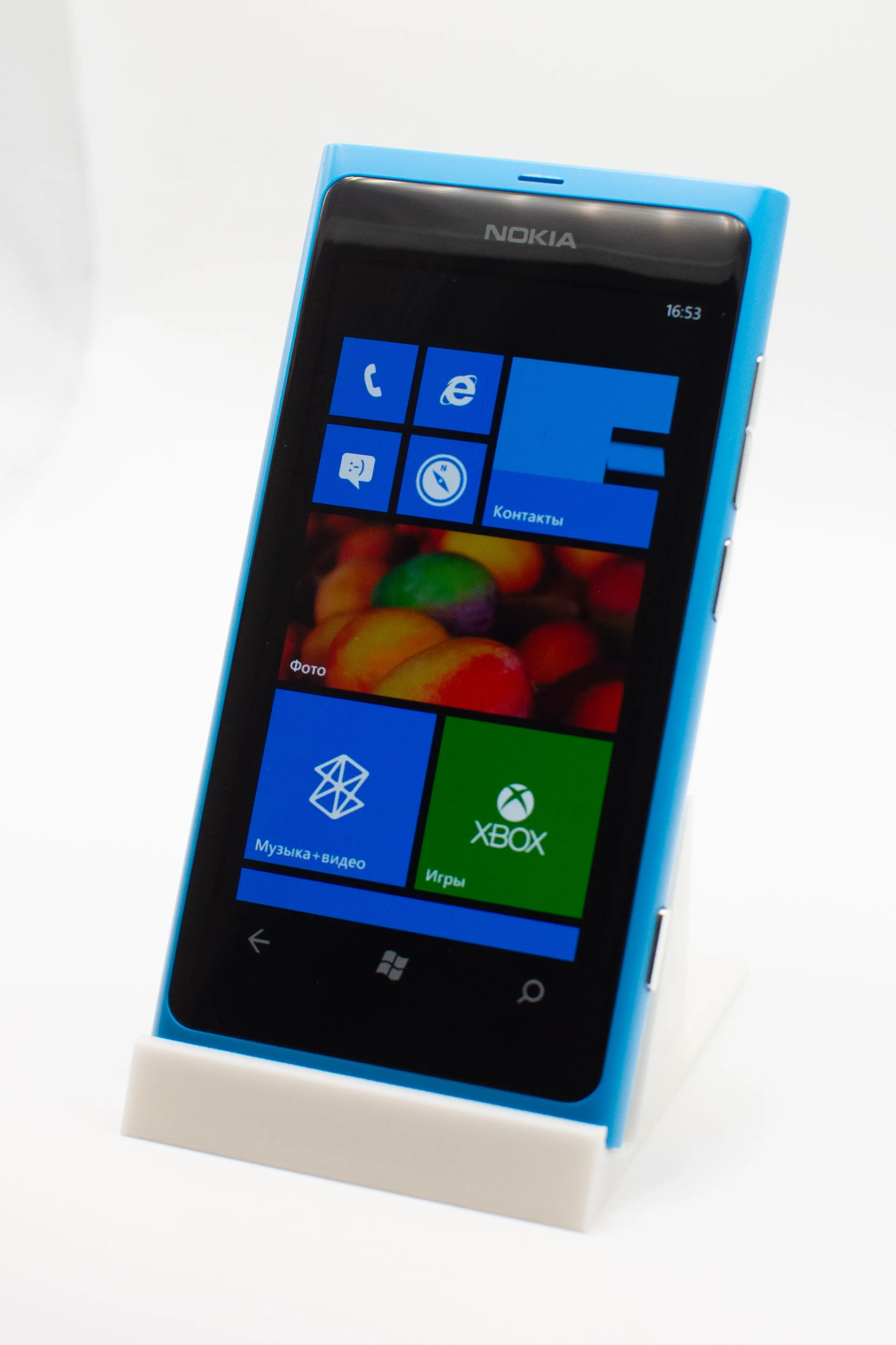 Nokia Lumia 800 — фото 1