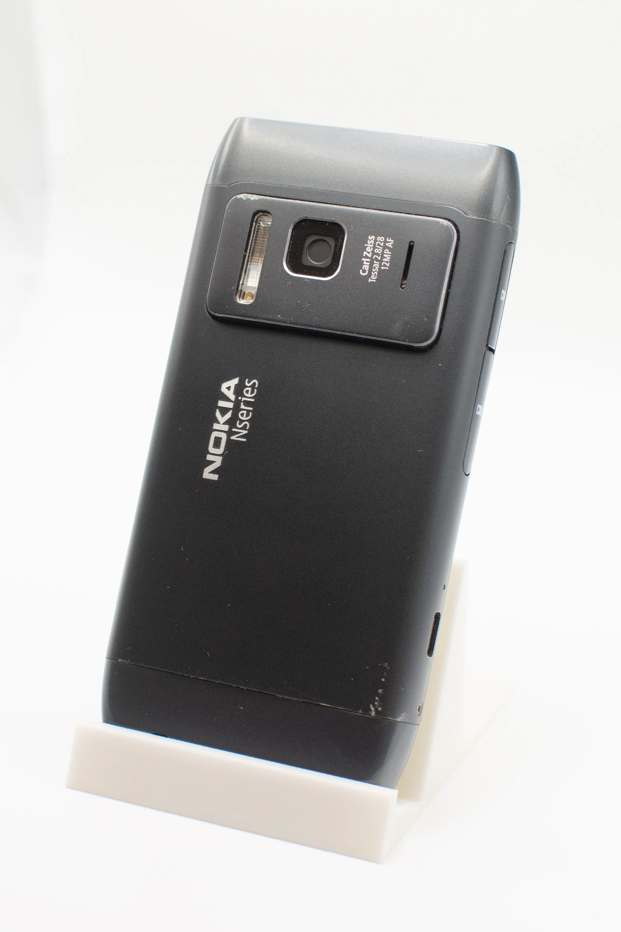 Nokia N8 — фото 2